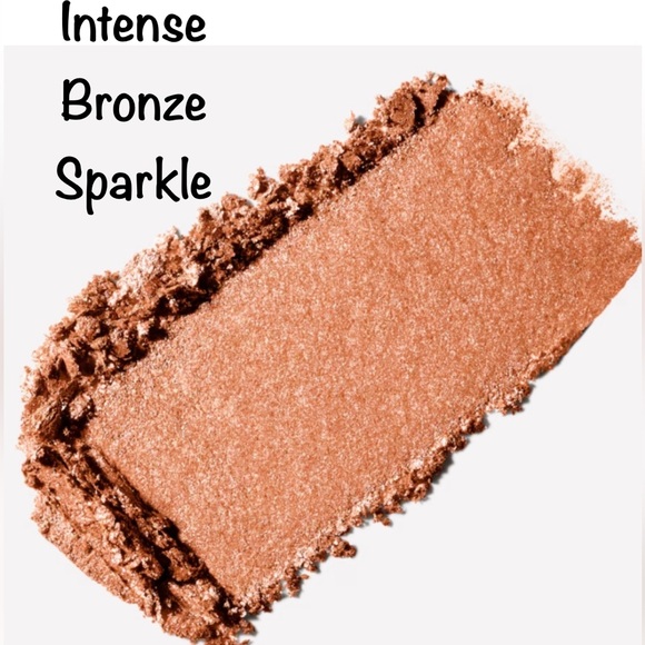 💕 JINGLE BALL BRONZE a MAC EYESHADOW. **NEW: 50% OFF RETAIL. LMTD Qty!** - Picture 2 of 7